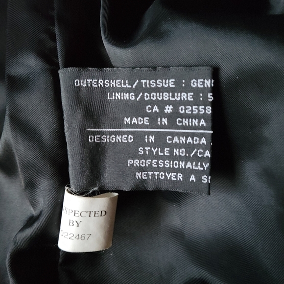 Danier leather medium trenchcoat - Picture 2 of 7